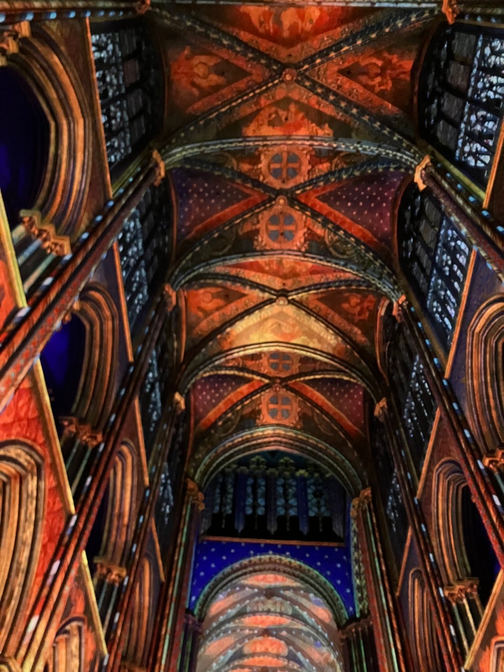 Luminiscence de grâce à la&nbsp;cathédrale